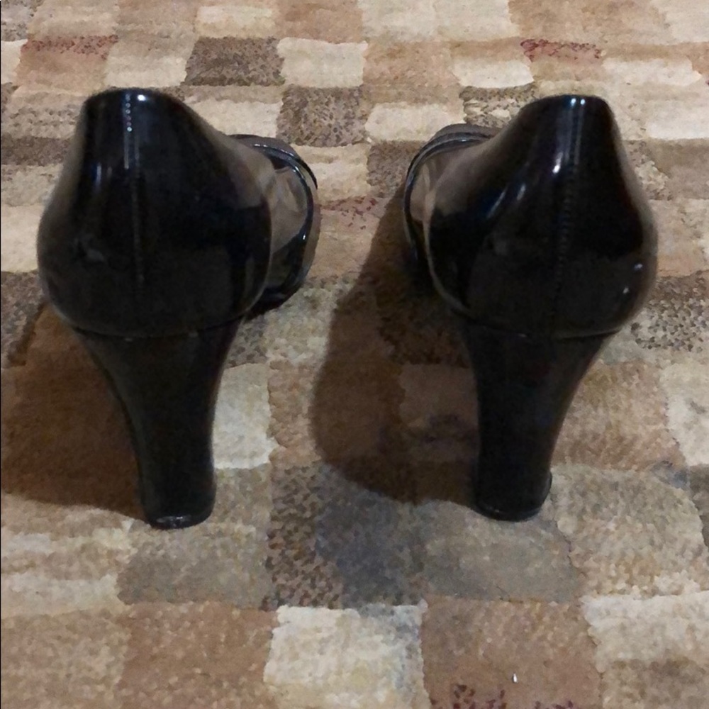 Heels - Picture 3 of 5